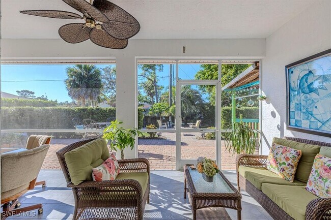 Building Photo - 27518 Pinecrest Ln