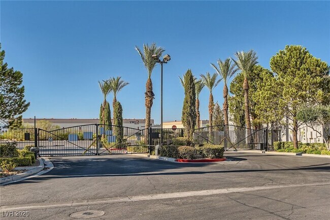 Building Photo - 7255 W Sunset Rd