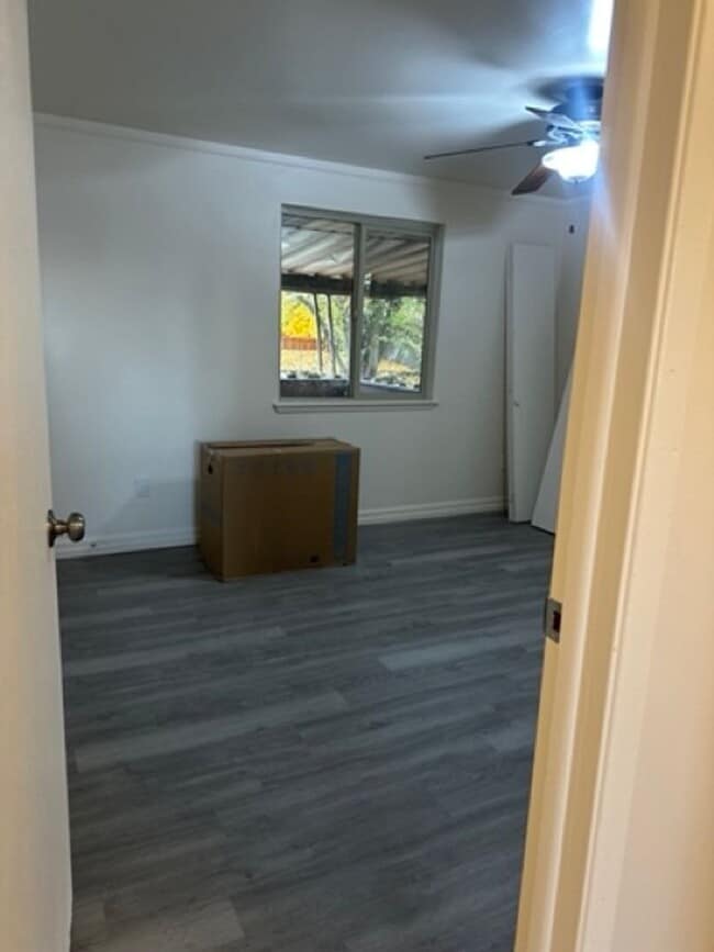 Building Photo - Cheney Home