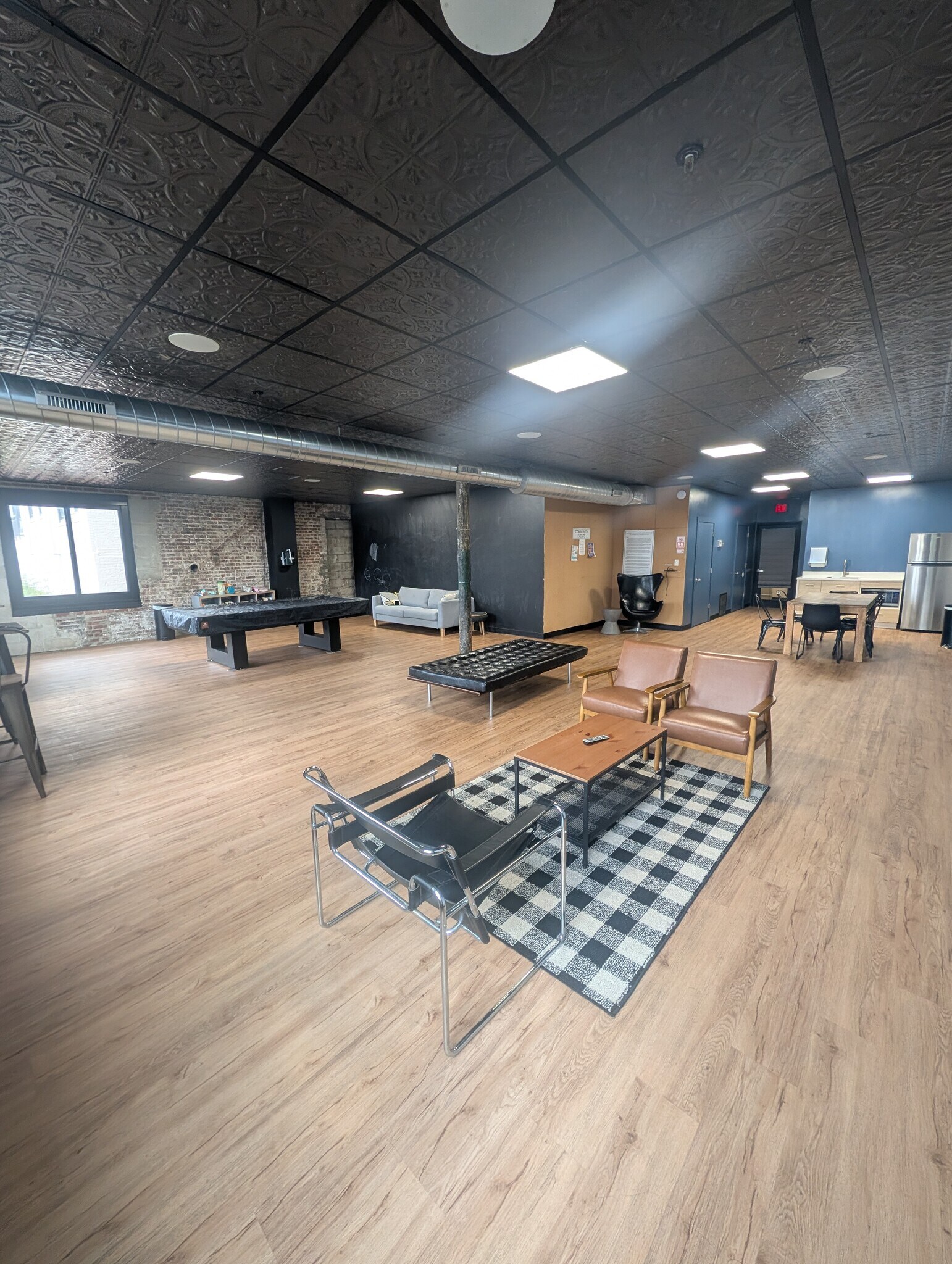 community room - 518 Gregory Ave