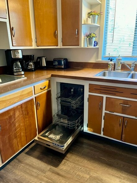 New Dishwasher - 4130 Bishop Ave