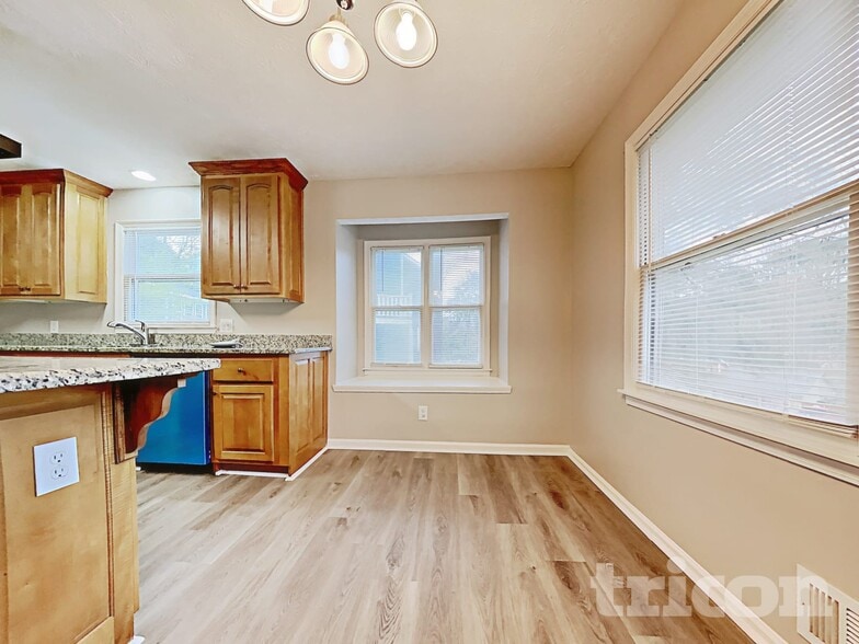 Building Photo - 546 Candlewick Ln NW