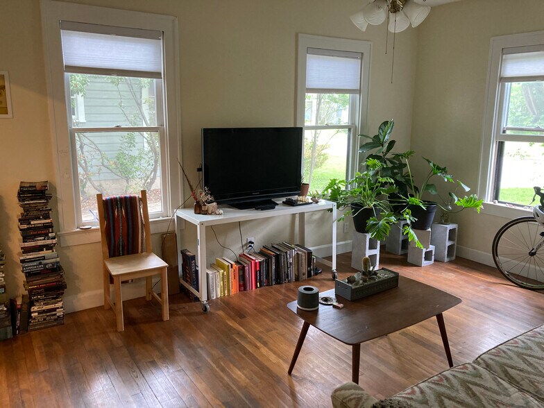 4/21/21 living room - 1307 E 28th St