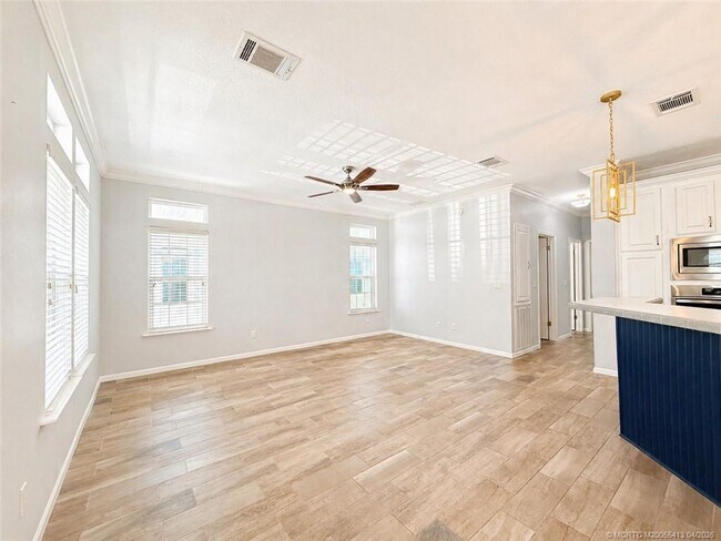 Building Photo - 35 NE Nautical Dr