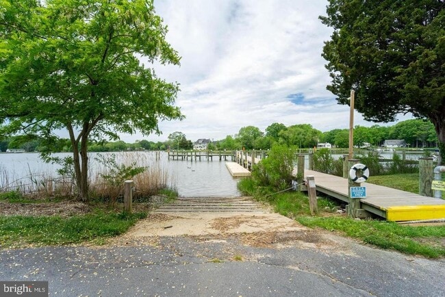 Building Photo - 5704 Broadwater Pkwy