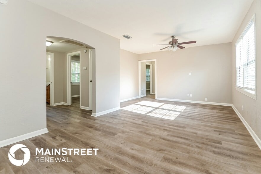 Building Photo - 2647 Barrett Rd