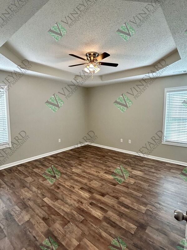 Building Photo - 19 Oak Grove Ln NW