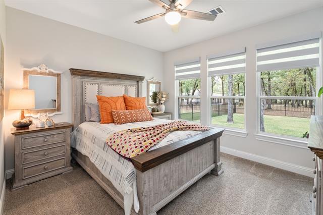 Building Photo - 245 Colonial Dr