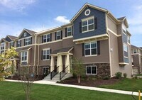 Building Photo - 8971 SW Village Loop