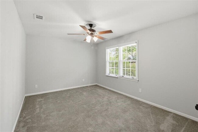 Building Photo - 435 Stonebridge Dr