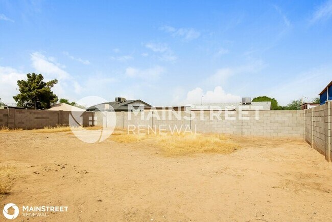 Building Photo - 3150 N 77th Ln, Phoenix, AZ 85033