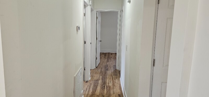 Building Photo - 1613 Edgemore Rd