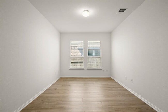 Building Photo - 167 Brazil Dr