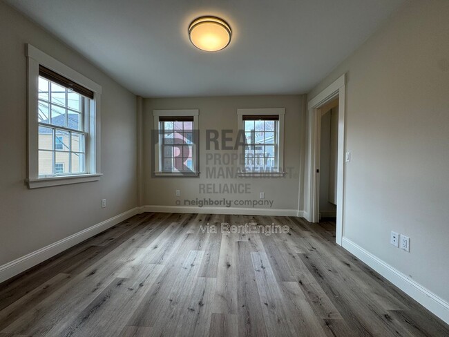 Building Photo - 150 Merrimac St