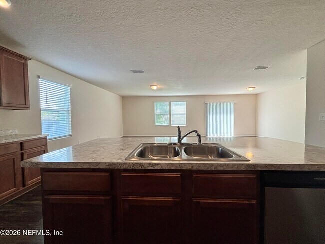 Building Photo - 1763 Eagle View Way