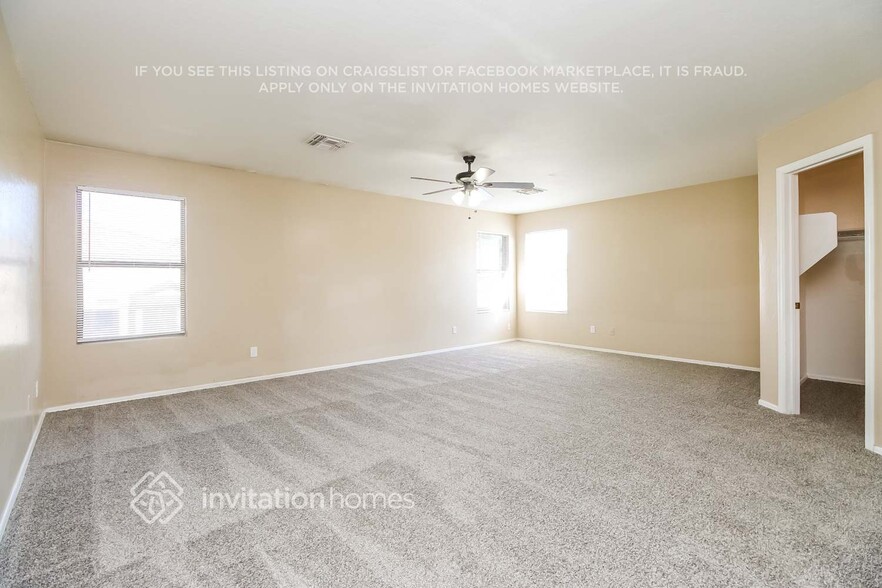 Building Photo - 11458 E Ramblewood Ave