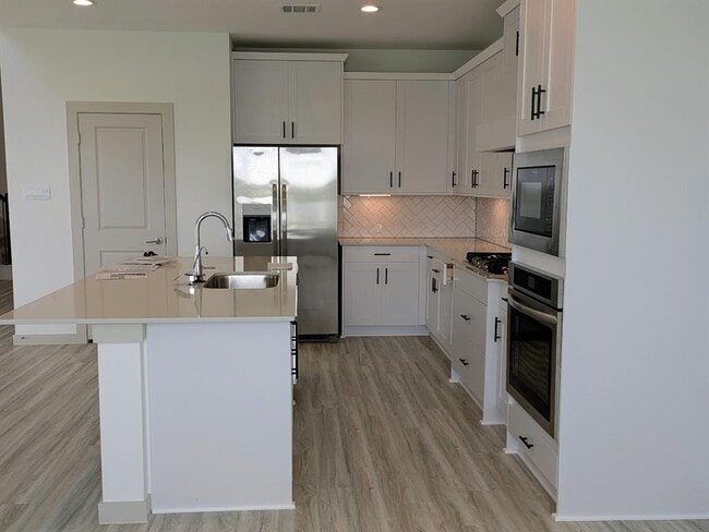 Building Photo - 6219 Pelican Ridge Wy