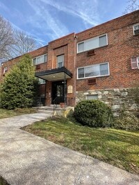 Building Photo - 615 Paxon Ave