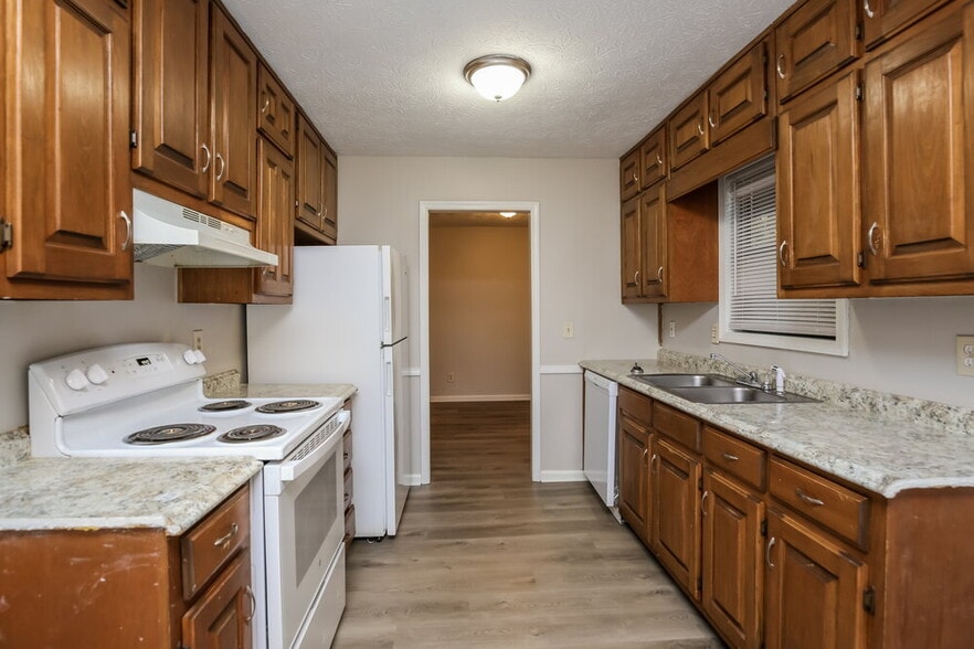 Building Photo - 3384 Sheree Trail