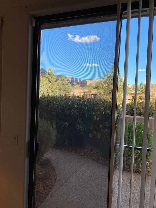 Building Photo - Gorgeous Furnished Arroyo Seco Townhouse with Fabulous Views!