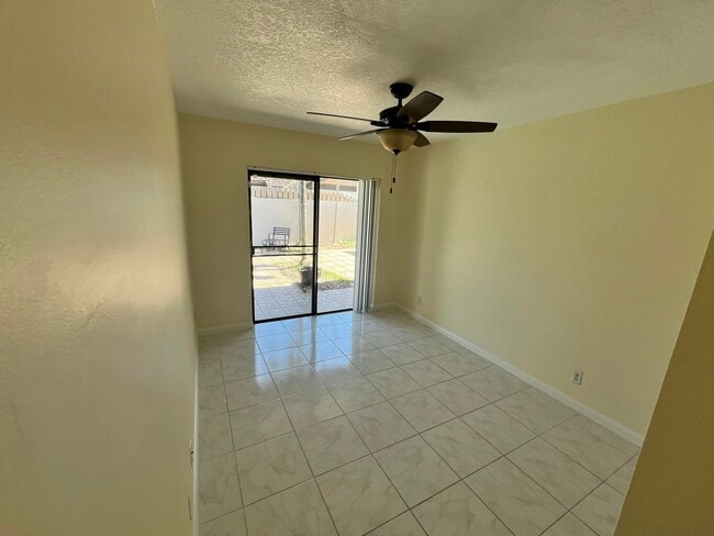 Building Photo - 6480 Contempo Ln