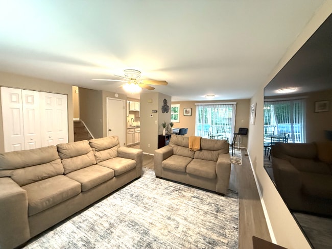 Building Photo - 8014 Bald Ridge Dr