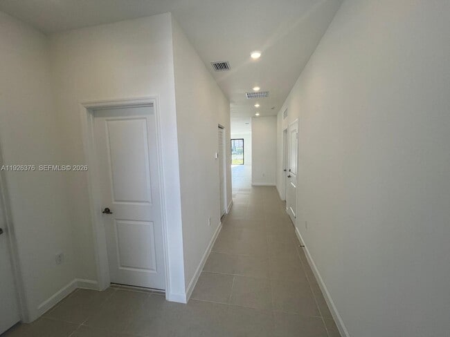 Building Photo - 11774 SW 231st Ln