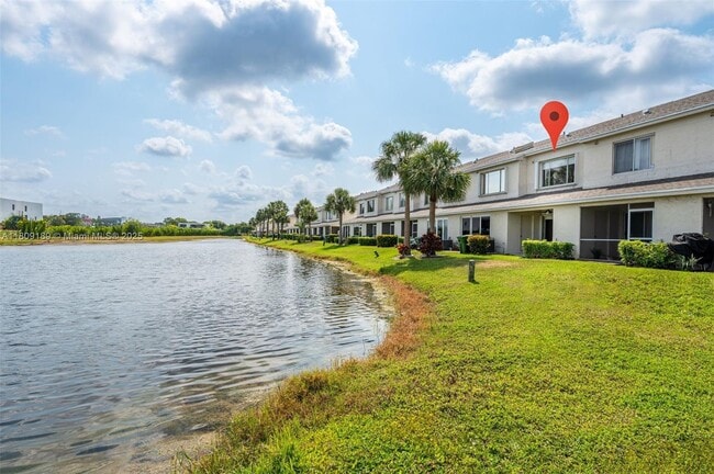 Building Photo - 16795 Hemingway Dr