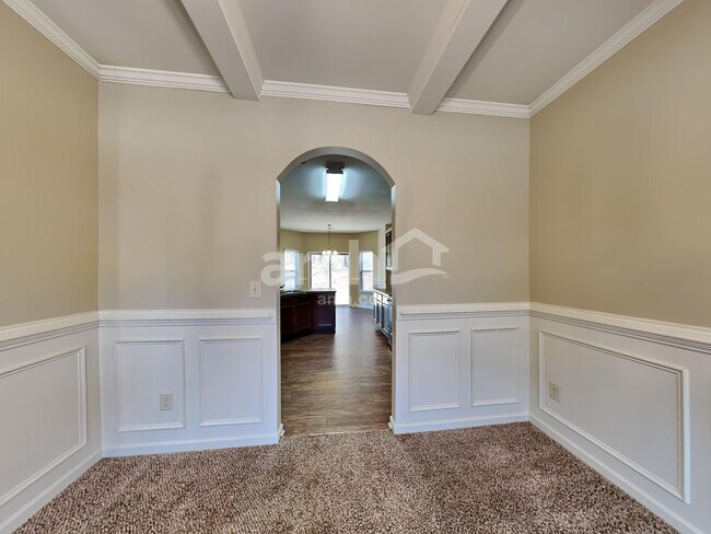 Building Photo - 812 Whitfield Oak Rd