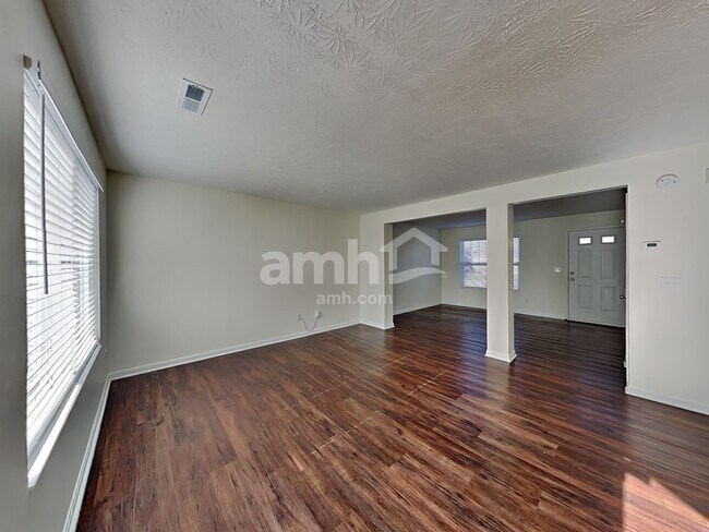 Building Photo - 2238 Antoinette Way