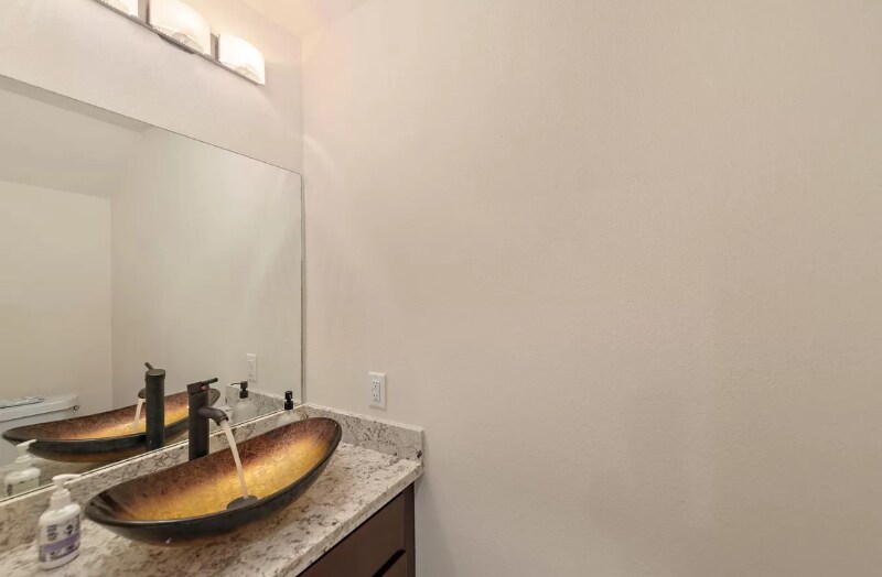 Building Photo - 1524 Evelyn St