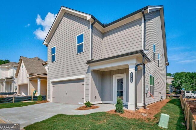Building Photo - 1060 River Park Dr