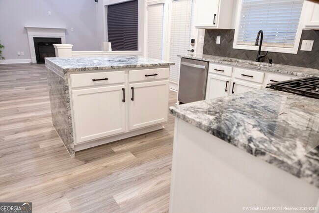 Building Photo - 4644 Creekside Cove