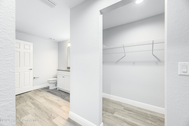 Building Photo - 2977 Fig Rd SE