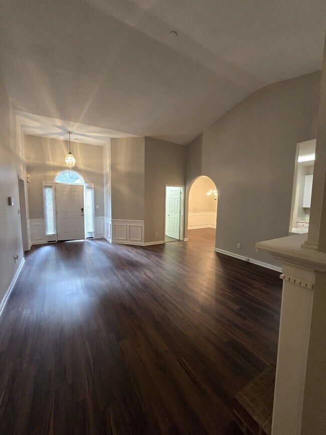 Building Photo - 7803 Harrington Woods Rd