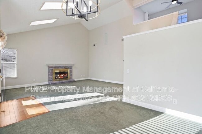 Building Photo - 4 Coyle Creek Cir