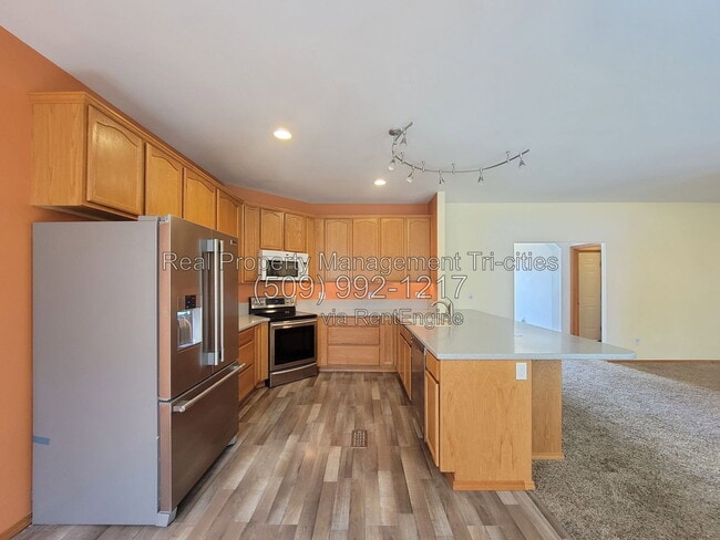Building Photo - 4111 Joshua Dr
