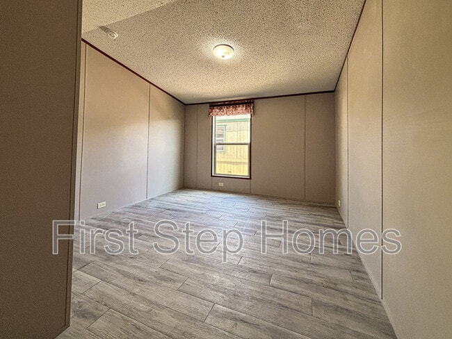 Building Photo - 1413 Cotopaxi St