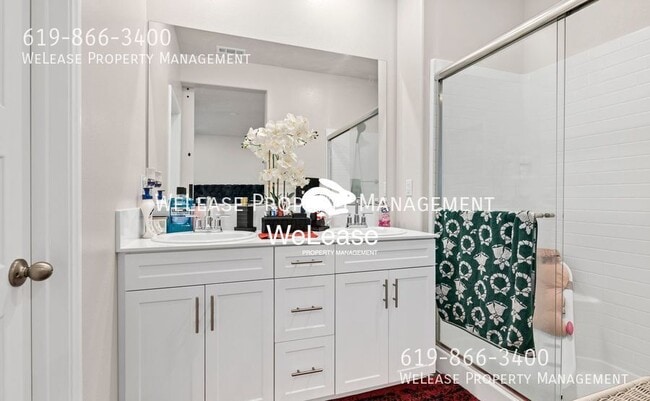 Building Photo - 40569 Melrose Dr