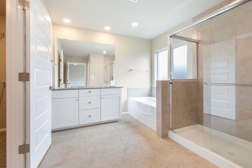 Building Photo - 3615 80th Ave NE