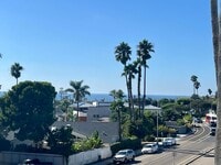 Building Photo - 2 Bed / 2 Bath Condo with Panoramic Ocean ...