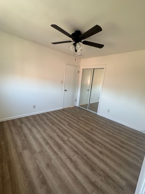 Building Photo - 205 Smalley Ave