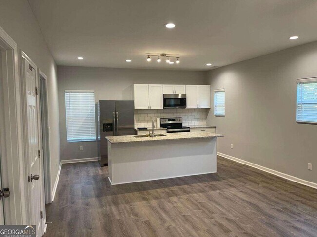 Building Photo - 435 Chevelle Ln