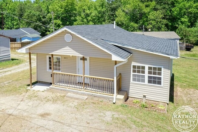 Primary Photo - 201 Smith Dr