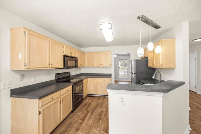 Building Photo - 7028 Sugarplum Rd