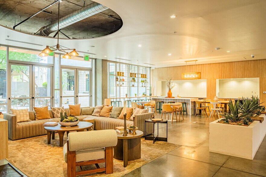 Building Photo - 914 N 4th St