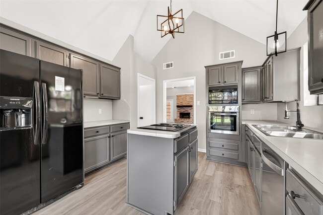 Building Photo - 4906 Pleasure Lake Ln