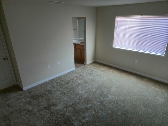 Building Photo - Vacant- Must Apply to schedule viewing