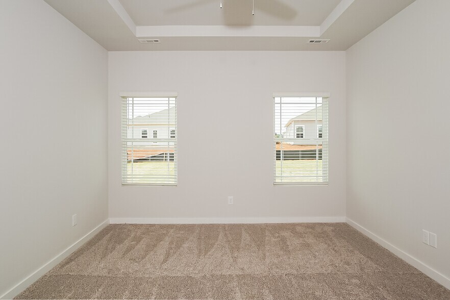 Building Photo - 26218 Beech Grv Ln NW