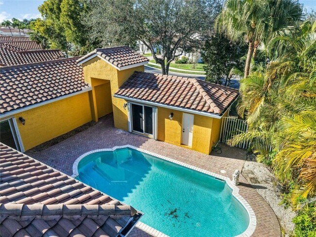 Building Photo - 19820 SW 7th Pl